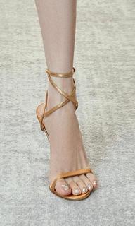 Shuying Jiang feet photo thumbnail