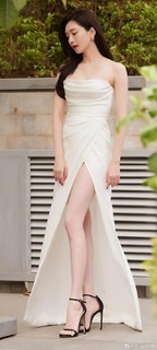 Shuying Jiang feet photo thumbnail