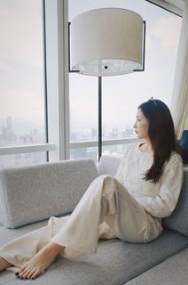 Shuying Jiang feet photo thumbnail