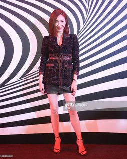 Shuying Jiang feet photo thumbnail