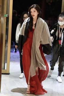 Shuying Jiang feet photo thumbnail