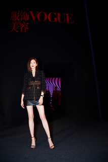 Shuying Jiang feet photo thumbnail