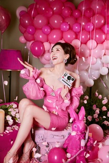 Shuying Jiang feet photo thumbnail