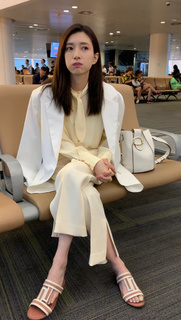 Shuying Jiang feet photo thumbnail