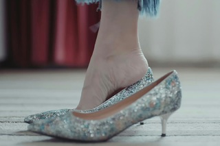 Shuying Jiang feet photo thumbnail