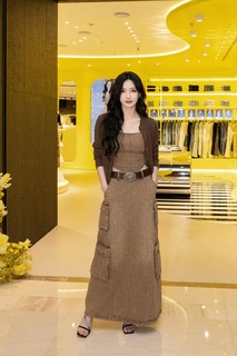 Shuying Jiang feet photo thumbnail