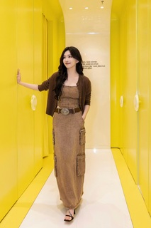 Shuying Jiang feet photo thumbnail