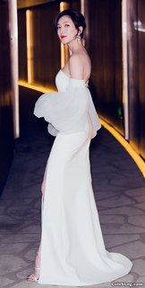 Shuying Jiang feet photo thumbnail