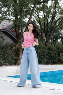 Shuying Jiang feet photo thumbnail