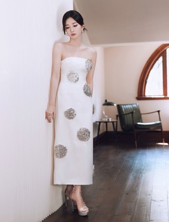 Shuying Jiang feet photo thumbnail