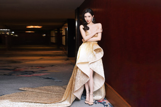 Shuying Jiang feet photo thumbnail