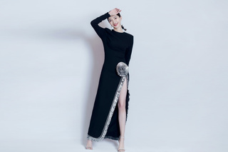 Shuying Jiang feet photo thumbnail