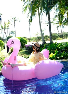 Shuying Jiang feet photo thumbnail