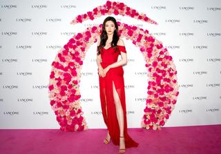 Shuying Jiang feet photo thumbnail