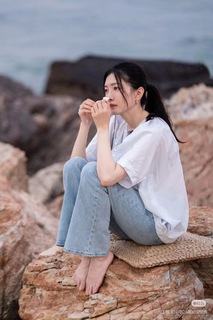 Shuying Jiang feet photo thumbnail