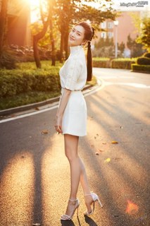 Shuying Jiang feet photo thumbnail