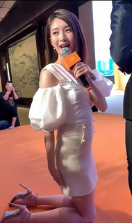 Shuying Jiang feet photo thumbnail