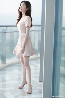 Shuying Jiang feet photo thumbnail