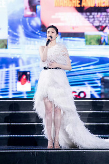 Shuying Jiang feet photo thumbnail