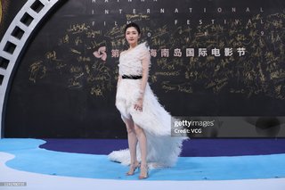 Shuying Jiang feet photo thumbnail