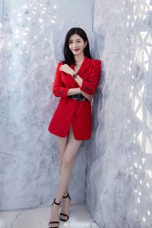 Shuying Jiang feet photo thumbnail