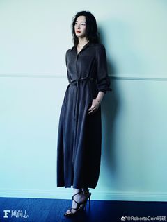 Shuying Jiang feet photo thumbnail