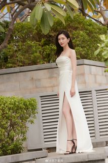 Shuying Jiang feet photo thumbnail