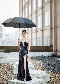 Shuying Jiang feet photo thumbnail