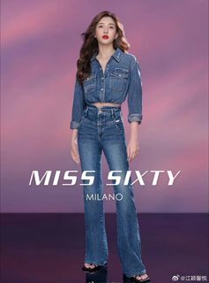 Shuying Jiang feet photo thumbnail