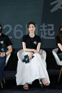 Shuying Jiang feet photo 3