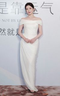 Shuying Jiang feet photo 2