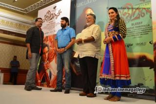 Shweta Menon feet photo thumbnail