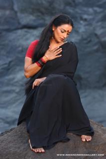 Shweta Menon feet photo thumbnail