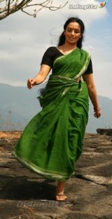 Shweta Menon feet photo thumbnail