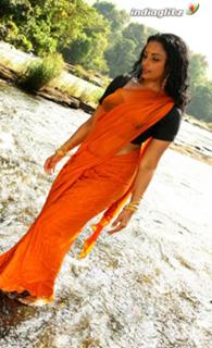Shweta Menon feet photo thumbnail