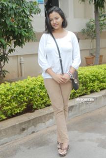 Shweta Prasad feet photo 15