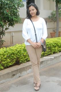 Shweta Prasad feet photo 13