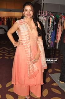 Shweta Prasad feet photo 4