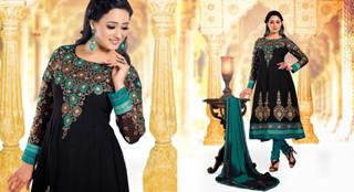 Shweta Tiwari feet photo thumbnail