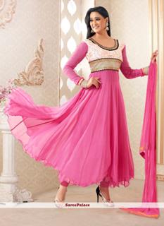 Shweta Tiwari feet photo thumbnail