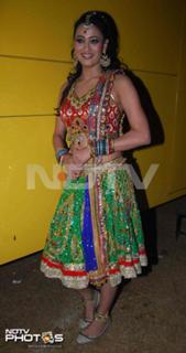 Shweta Tiwari feet photo thumbnail