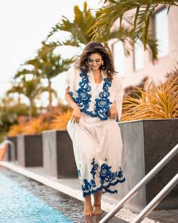 Shweta Tiwari feet photo thumbnail