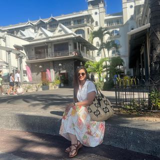 Shweta Tiwari feet photo thumbnail