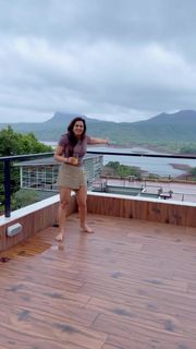 Shweta Tiwari feet photo 11