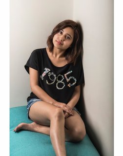 Shweta Tripathi feet photo 15