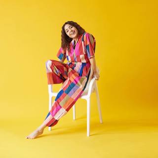 Shweta Tripathi feet photo 3