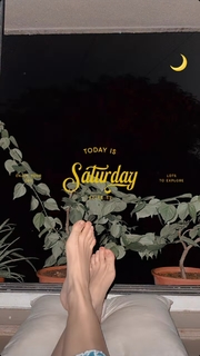 Shweta Tripathi feet photo 2