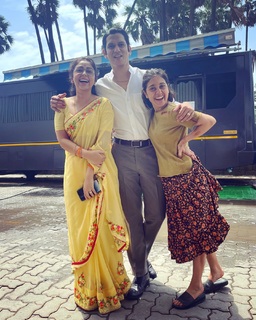 Shweta Tripathi feet photo 16