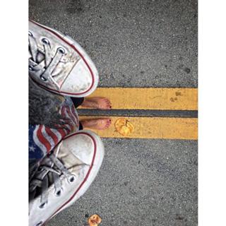 Shy'm feet photo thumbnail