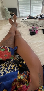 Shy'm feet photo thumbnail